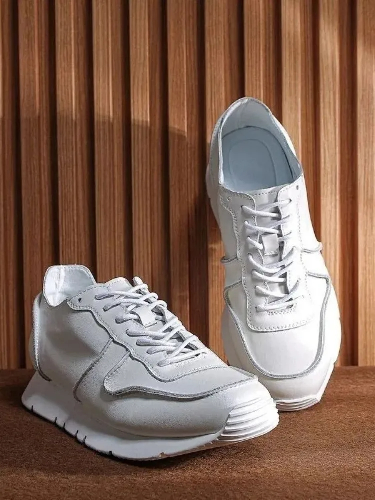 The Timeless Appeal of Men’s Shoes with White Soles插图4