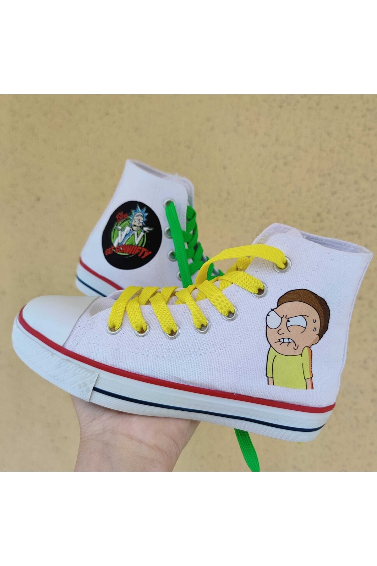 Exploring the Interdimensional Style of Rick and Morty Shoes插图4