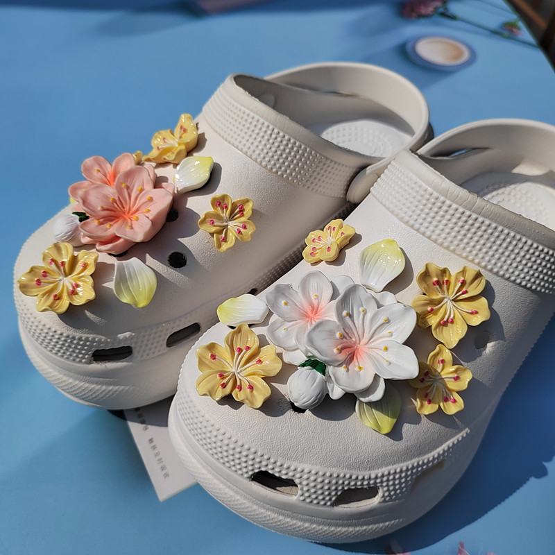 accessories for crocs shoes